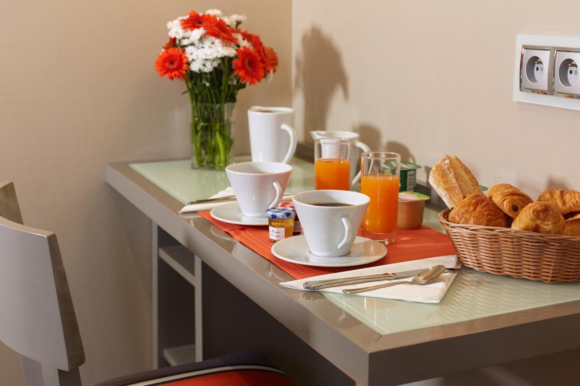 Hotel Beaugrenelle St-charles Tour Eiffel Parigi