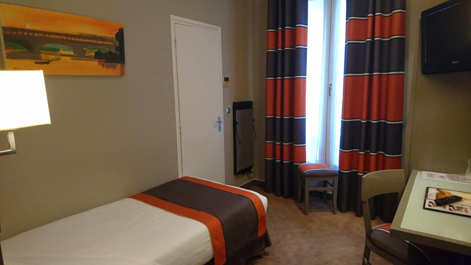 Beaugrenelle St-charles Tour Eiffel Paris